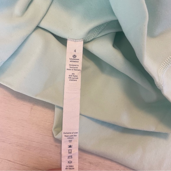 Lululemon Wunder Under Delicate Mint Green Sz 4 30 inseam - Picture 10 of 10